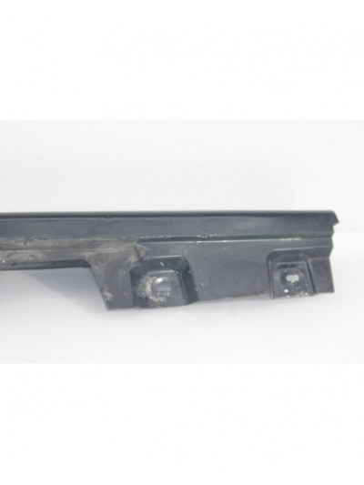 Recambio de faldon lateral derecho para bmw serie 5 lim. (f10) 520d referencia OEM IAM 51777184774