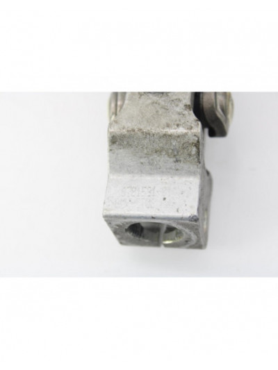 Eje inferior columna direccion BMW SERIE 1 BERLINA 118d 2008