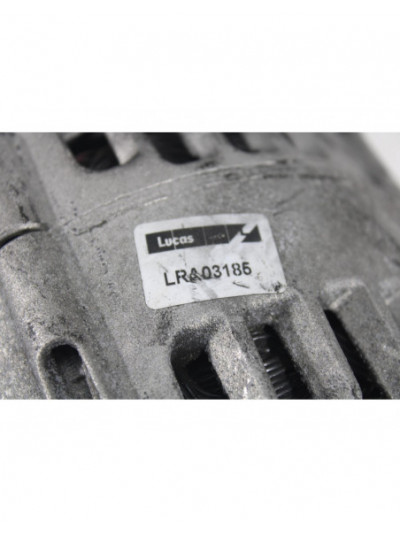 Alternador AUDI A4 B8 2.0 TDI 2010