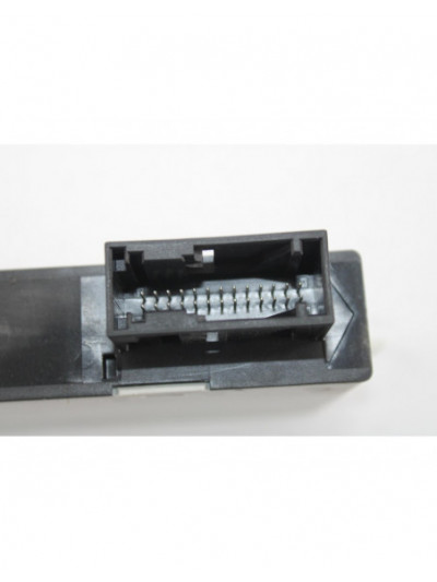 Recambio de centralita cierre para bmw serie 5 lim. (f10) 520d referencia OEM IAM 9359013901