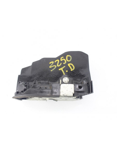Recambio de cerradura puerta trasera derecha para bmw x3 (e83) 2.0d referencia OEM IAM