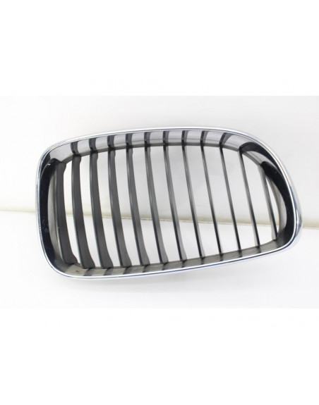 Recambio de rejilla paragolpes derecha para bmw serie 1 coupe (e82) 120d referencia OEM IAM 51137179656