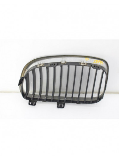 Recambio de rejilla paragolpes derecha para bmw serie 1 coupe (e82) 120d referencia OEM IAM 51137179656
