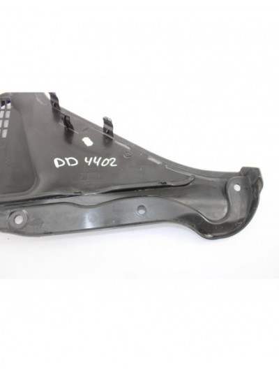 Recambio de moldura der. luna delantera para bmw serie 5 lim. (f10) 520d referencia OEM IAM 74850610