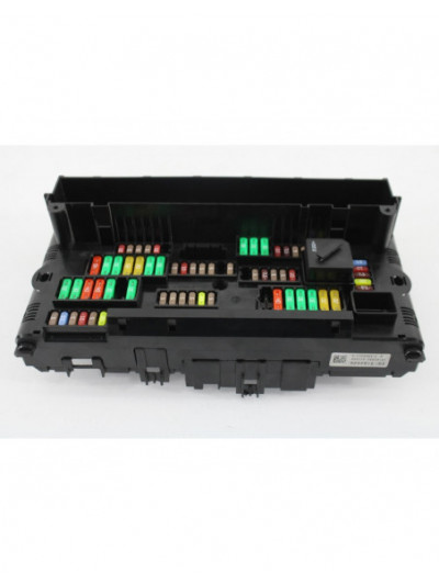 Recambio de caja reles / fusibles para bmw serie 5 lim. (f10) 520d referencia OEM IAM 925281503