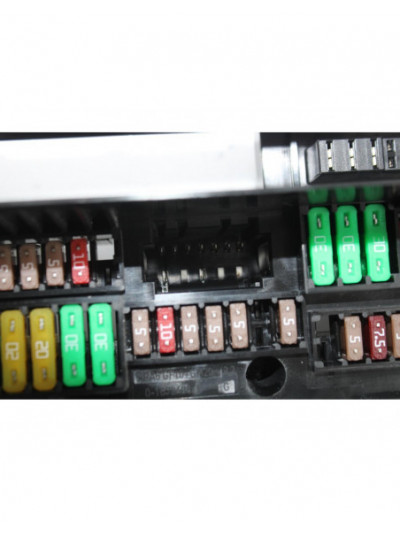 Caja reles / fusibles BMW SERIE 5 LIM. 520d 2015