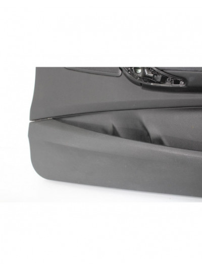 Recambio de guarnecido puerta delantera derecha para bmw serie 1 lim. 5-trg. (f20) 116d referencia OEM IAM 4253588