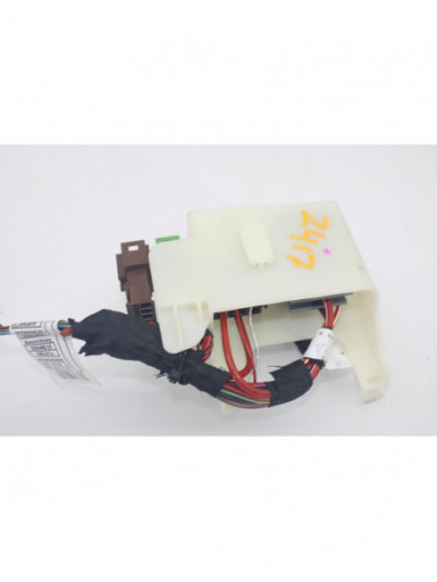 Recambio de caja reles / fusibles para bmw serie 1 lim. 5-trg. (f20) 116d referencia OEM IAM 7550542