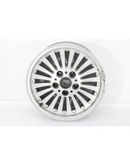 Recambio de llanta para bmw serie 5 berlina (e39) 525tds referencia OEM IAM 109220940764