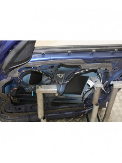 Puerta delantera derecha BMW SERIE 1 BERLINA 116d 2011