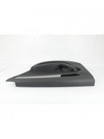 Guarnecido puerta trasera derecha AUDI A4 B8 2.0 TDI 2010