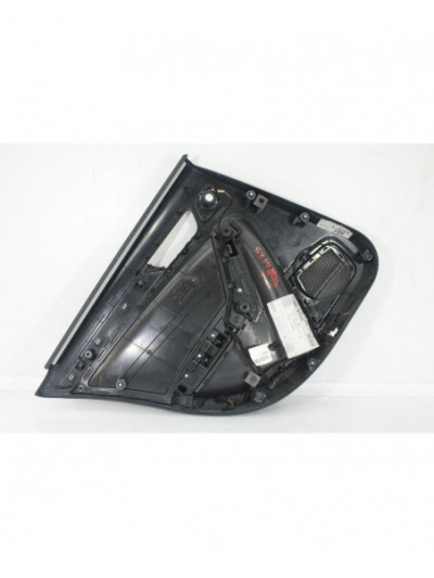 Guarnecido puerta trasera derecha AUDI A4 B8 2.0 TDI 2010
