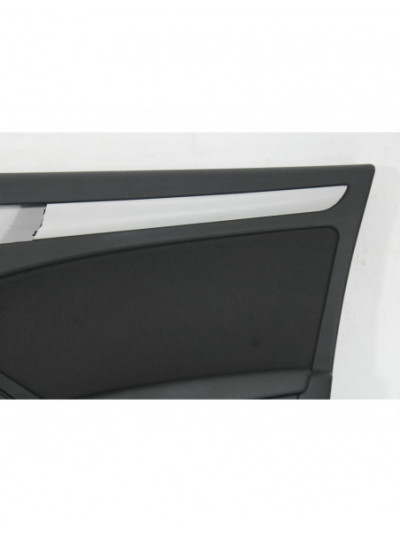 Guarnecido puerta delantera derecha AUDI A4 B8 2.0 TDI 2010