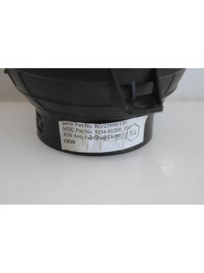 Rejilla aireadora BMW R56 Cooper D 2009