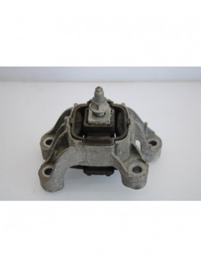 Soporte motor derecho BMW R56 Cooper D 109CV 80KW 2009