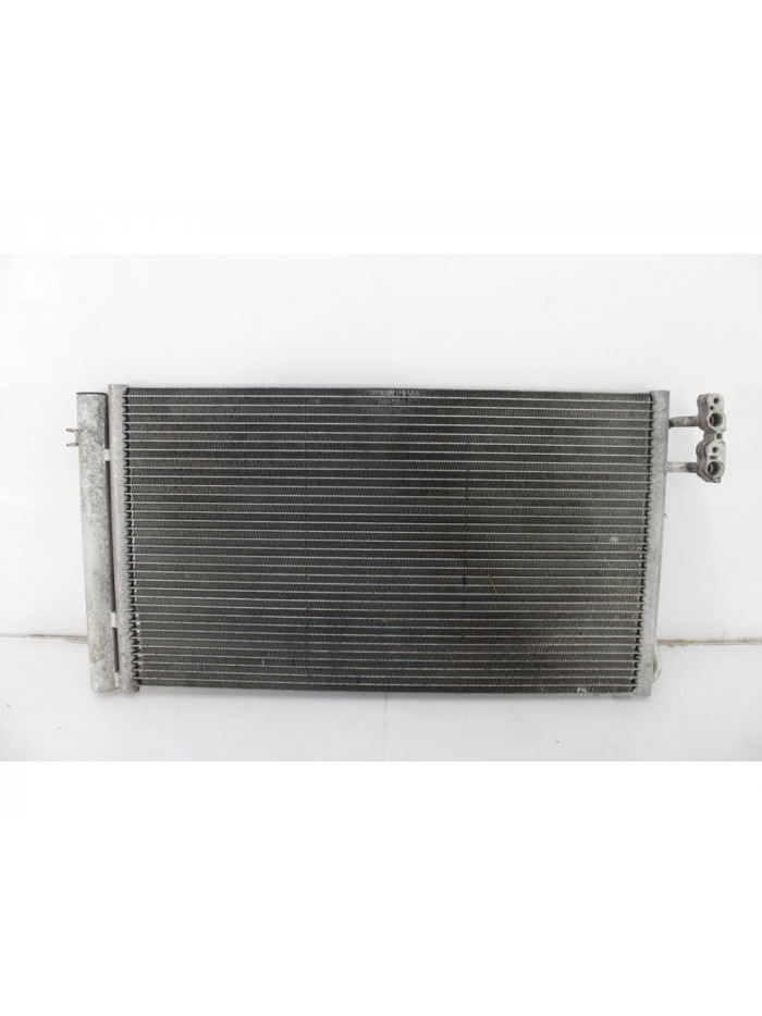Condensador / radiador aire acondicionado BMW SERIE 1 BERLINA 118d 2006
