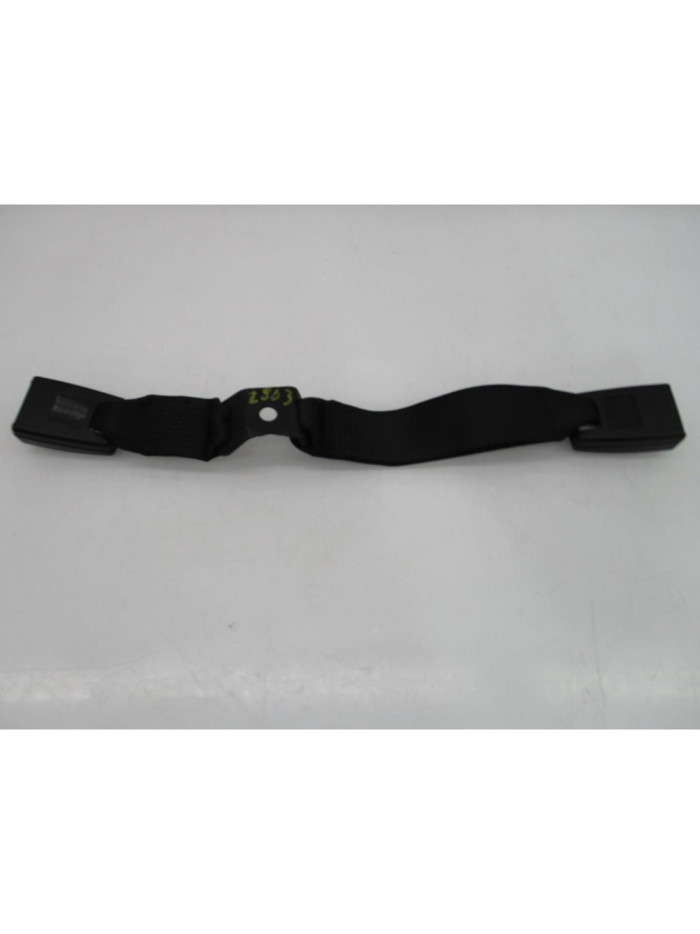 Anclaje cinturón trasero derecho BMW SERIE 3 BERLINA 318d 2011
