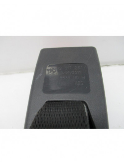 Anclaje cinturón trasero derecho BMW SERIE 3 BERLINA 318d 2011