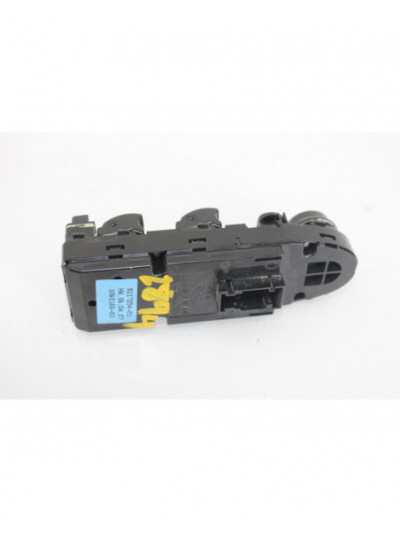 Recambio de mando elevalunas delantero izquierdo para bmw serie 1 berlina (e81/e87) 120d referencia OEM IAM 9217254