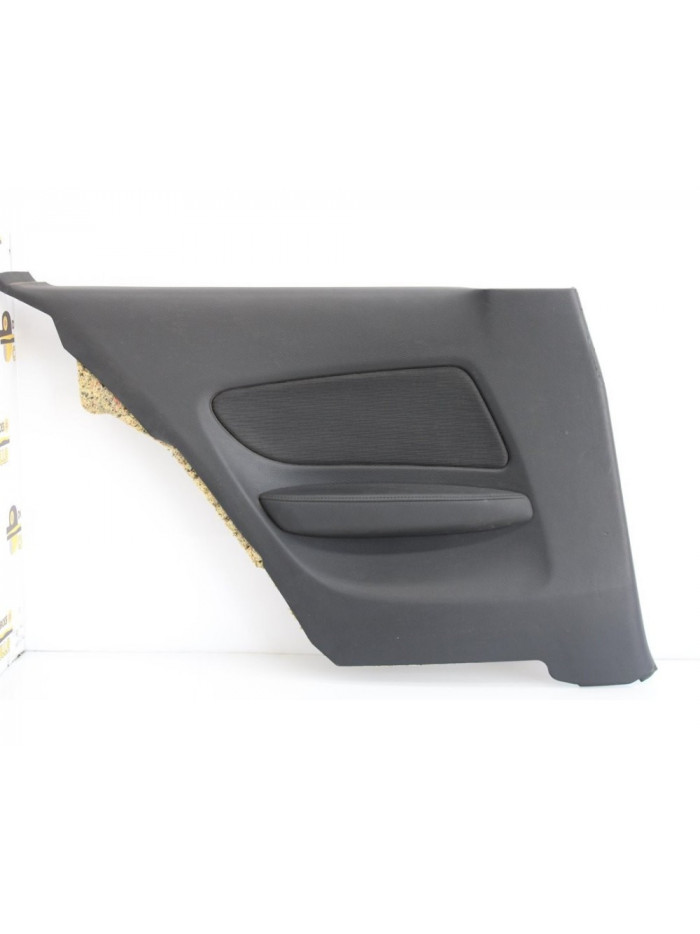 Guarnecido puerta trasera izquierda BMW SERIE 1 BERLINA 116d 2010