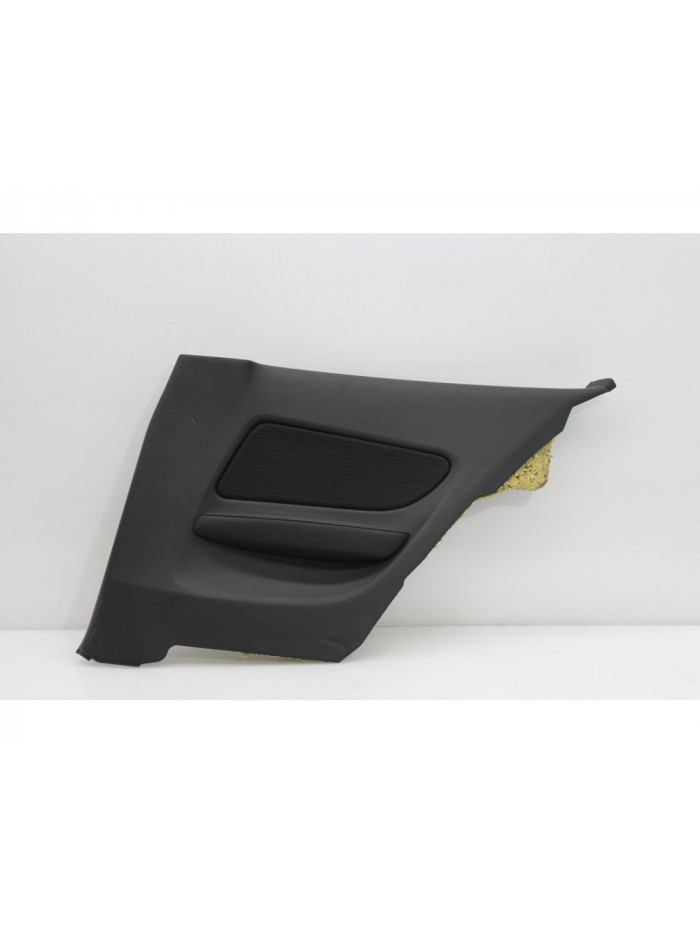 Guarnecido puerta trasera derecha BMW SERIE 1 BERLINA 116d 2010