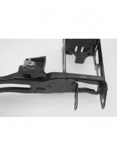 Recambio de soporte faro derecho para bmw serie 1 lim. 5-trg. (f20) 116d referencia OEM IAM 10268110D.I.