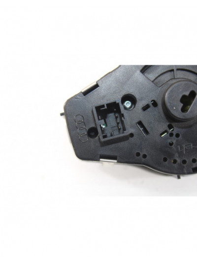 Mando luces AUDI A4 B8 2.0 TDI 2010