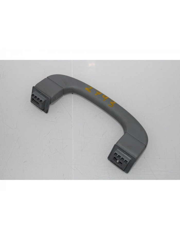 Asidero delantero izquierdo BMW SERIE 1 BERLINA 116d 2010