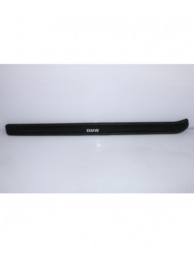 Recambio de moldura puerta para bmw serie 1 berlina (e81/e87) 116d referencia OEM IAM 60829010