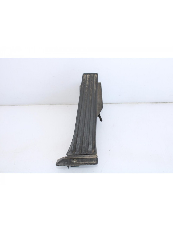 Recambio de pedal acelerador para bmw serie 1 berlina (e81/e87) 116d referencia OEM IAM 74766500