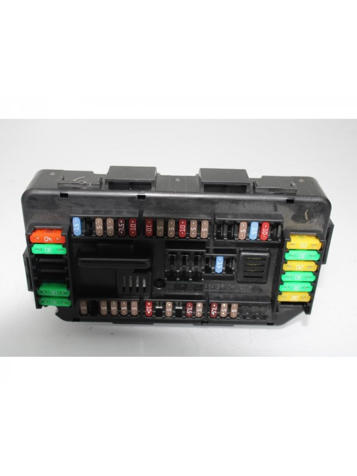 Recambio de caja reles / fusibles para bmw serie 1 lim. 5-trg. (f20) 116d referencia OEM IAM 938906801