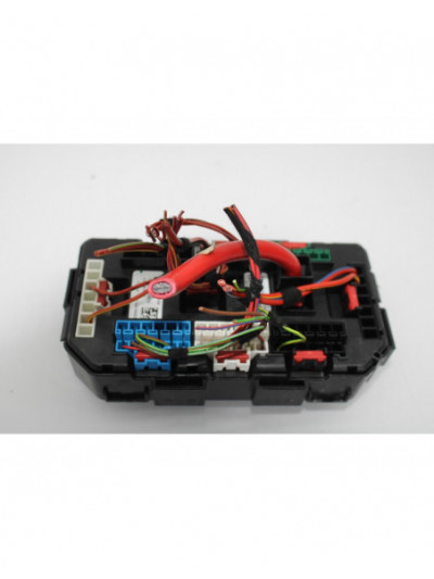 Recambio de caja reles / fusibles para bmw serie 1 lim. 5-trg. (f20) 116d referencia OEM IAM 938906801