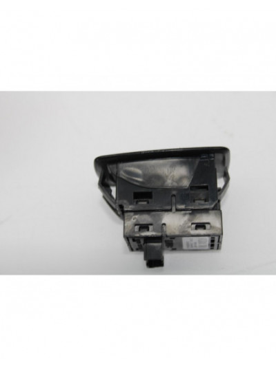 Recambio de mando elevalunas trasero izquierdo para bmw serie 1 lim. 5-trg. (f20) 116d referencia OEM IAM 920810603