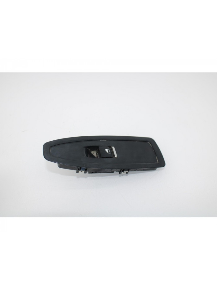 Recambio de mando elevalunas delantero derecho para bmw serie 1 lim. 5-trg. (f20) 116d referencia OEM IAM 920810702