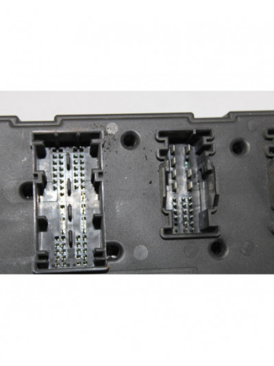 Caja reles / fusibles BMW SERIE 2 COUPE 218d M Sport 2015