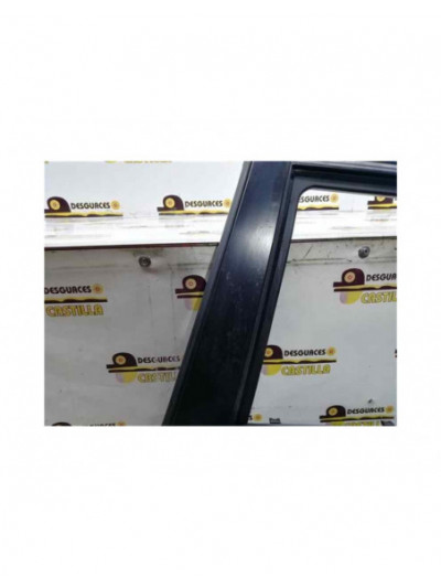 Puerta trasera izquierda BMW SERIE 1 BERLINA * 2004