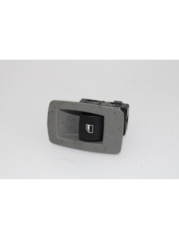 Mando elevalunas delantero derecho BMW SERIE 3 BERLINA 320d 2004