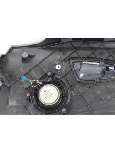 Recambio de guarnecido puerta delantera izquierda para bmw serie 1 berlina (e81/e87) 118d referencia OEM IAM 10628510