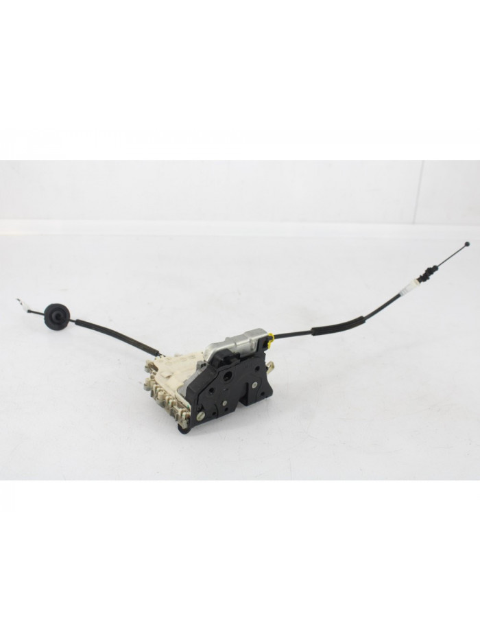Cerradura puerta trasera derecha AUDI A4 B8 2.0 TDI 2010