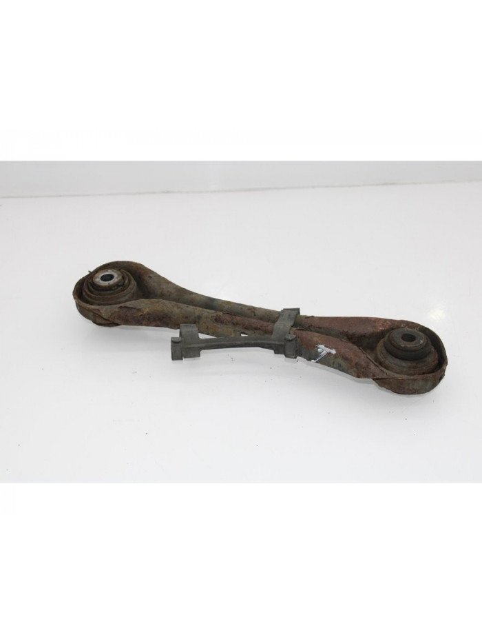 Recambio de brazo suspension superior trasero izquierdo para bmw serie 3 berlina (e90) 320d referencia OEM IAM 677798005