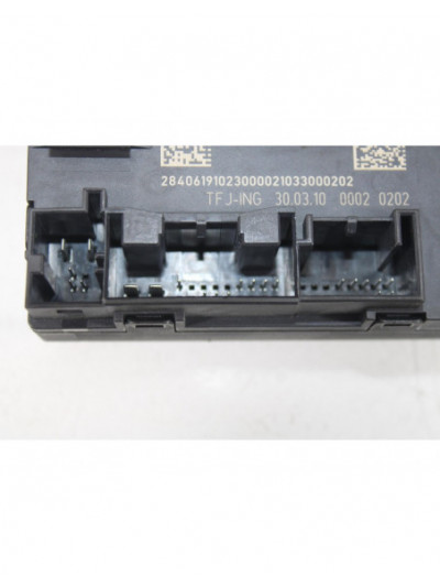 Centralita puerta AUDI A4 B8 2.0 TDI 2010