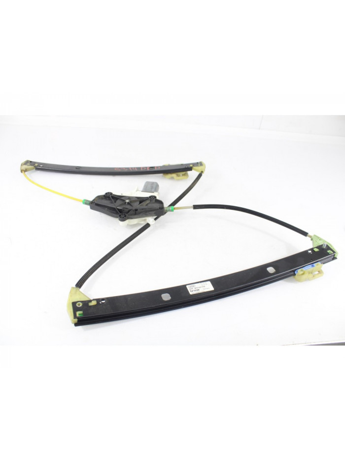 Elevalunas delantero derecho AUDI A4 B8 2.0 TDI 2010
