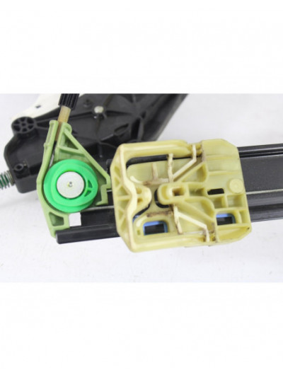 Elevalunas delantero derecho AUDI A4 B8 2.0 TDI 2010
