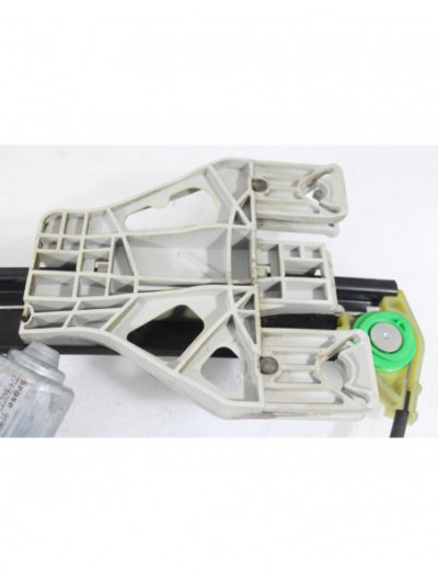 Elevalunas trasero derecho AUDI A4 B8 2.0 TDI 2010