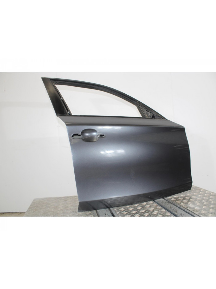 Puerta delantera derecha BMW SERIE 1 BERLINA 118d 2004