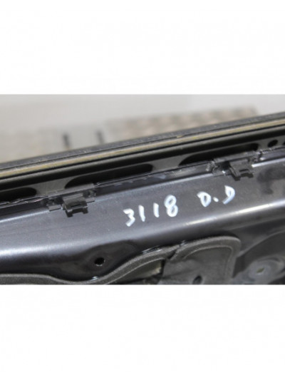 Puerta delantera derecha BMW SERIE 1 BERLINA 118d 2004