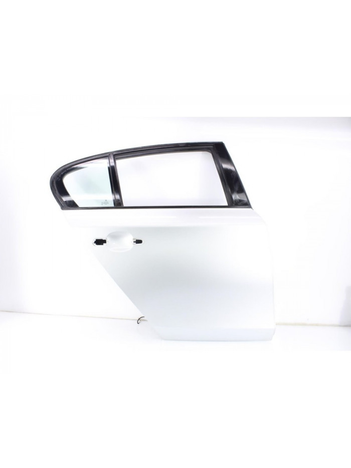 Puerta trasera derecha BMW SERIE 1 BERLINA 2.0 Turbodiesel CAT 2007
