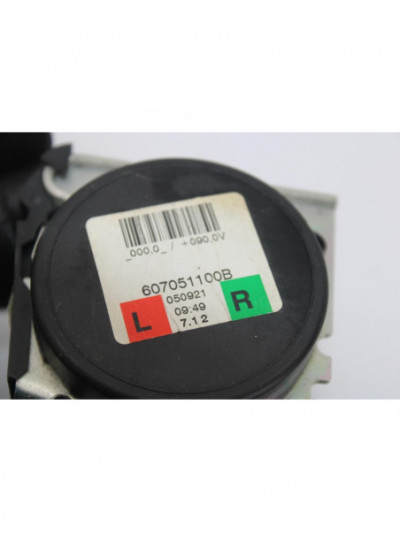 Recambio de cinturon seguridad trasero izquierdo para bmw serie 1 berlina (e81/e87) 118d referencia OEM IAM 607051100B