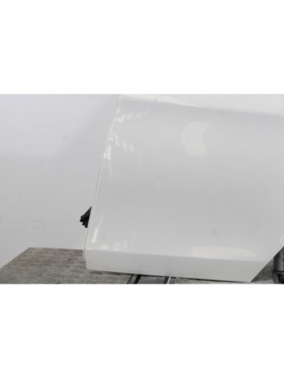 Puerta trasera izquierda BMW SERIE 1 BERLINA 118d 2009
