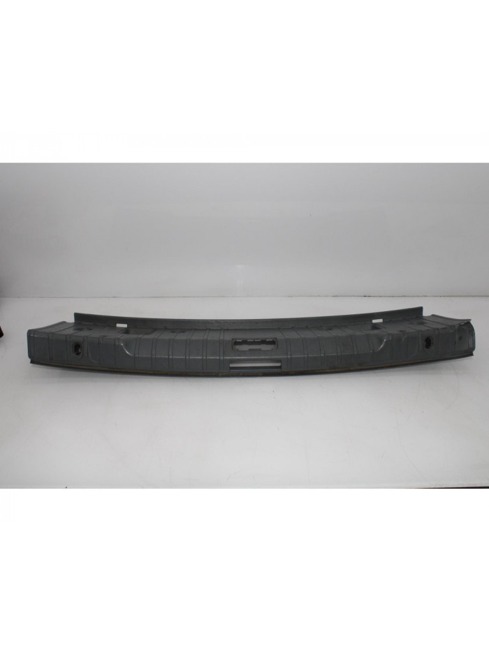 Recambio de molduira inferior cerradura maletero para bmw serie 3 berlina (e90) 320d referencia OEM IAM 51/477059258